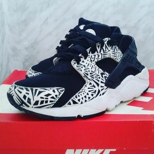 NIKE HUARACHE RUN PRINT running shoes GS SIZE 6.5Y womens 8 fits more like 7